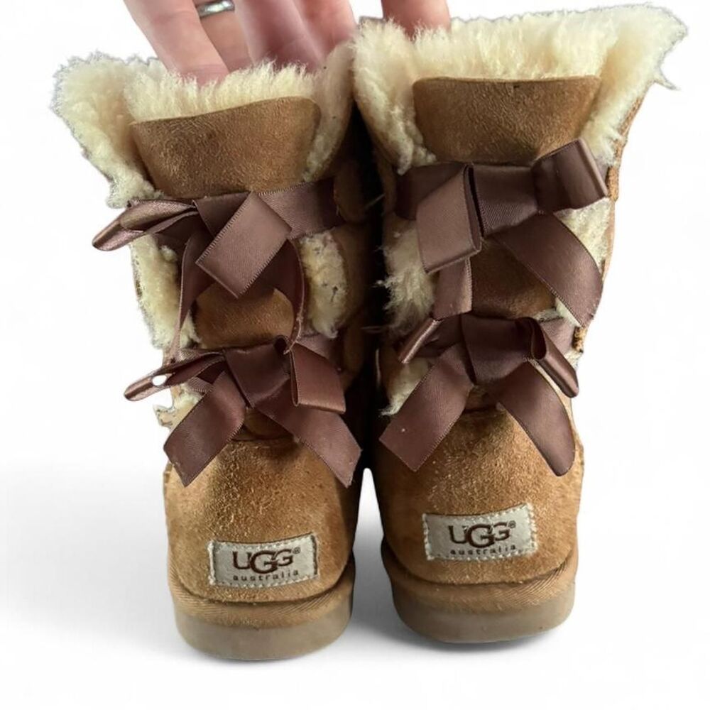 Womens Ugg Baylee Bow Boots SZ 6